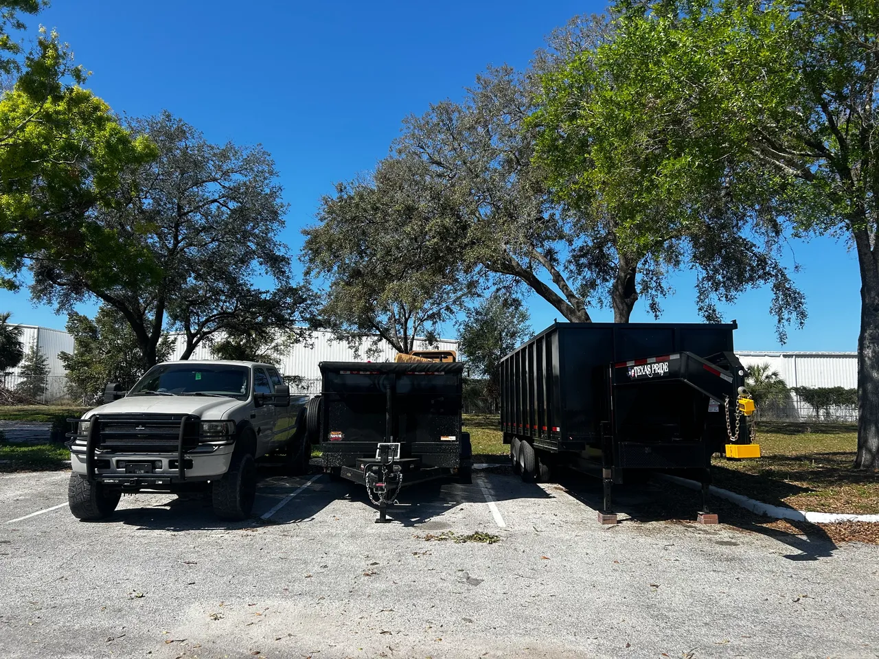 813 Junk Solutions truck and trailers
